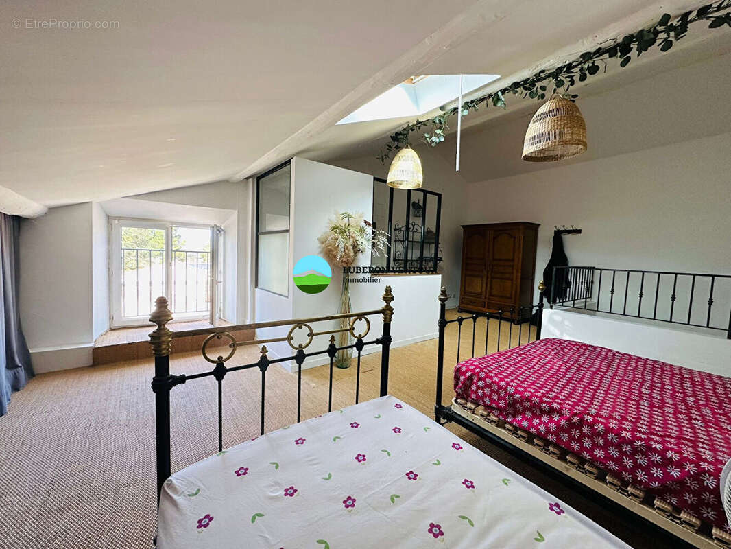 SAINT DIDIER Charmante maison de village en pierre de 100 m² sur 293m² de terrain . - photo 7