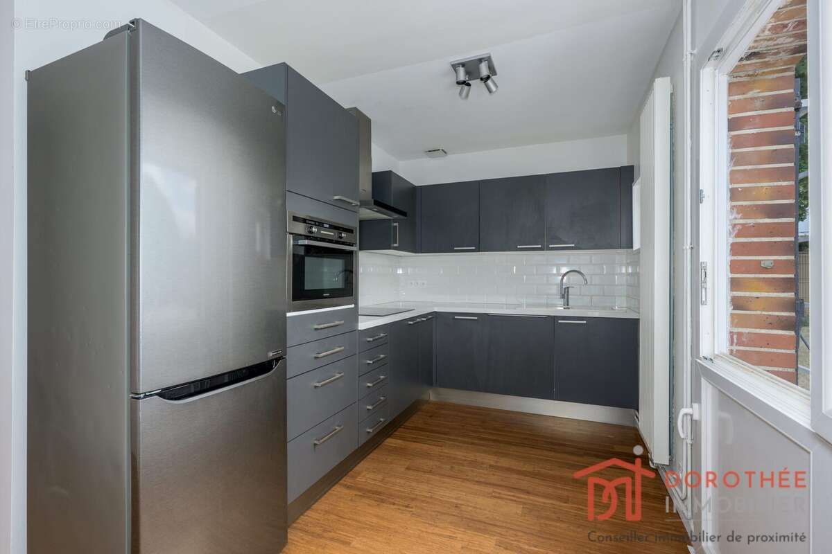 Maison 112 m² à Marolles-En-Brie  - photo 7