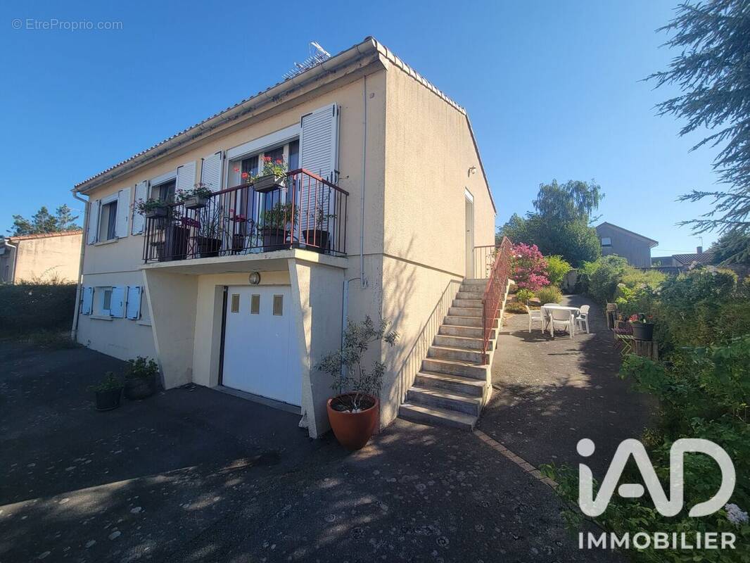 Photo 1 - Maison à REAUMUR