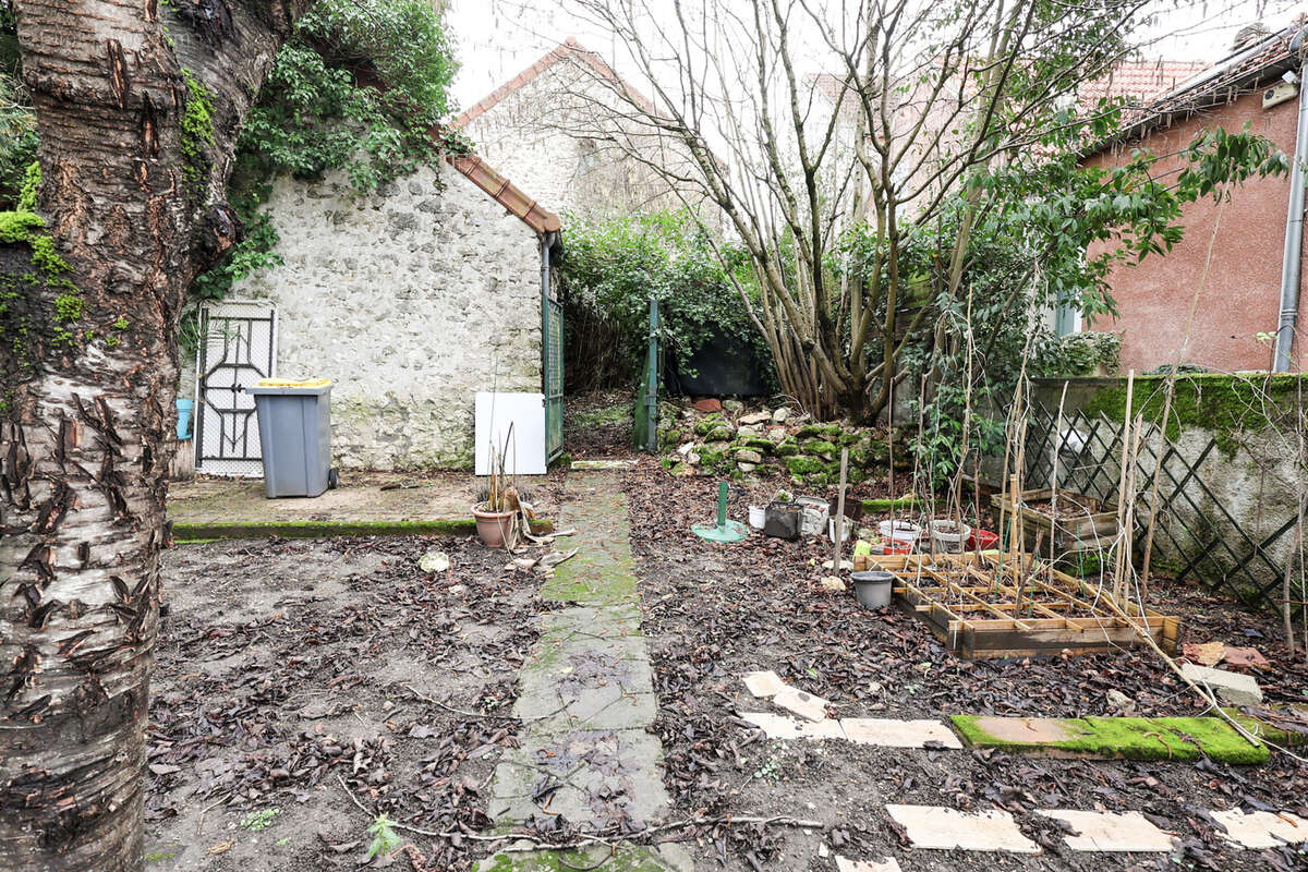 Maison à SAINTRY-SUR-SEINE