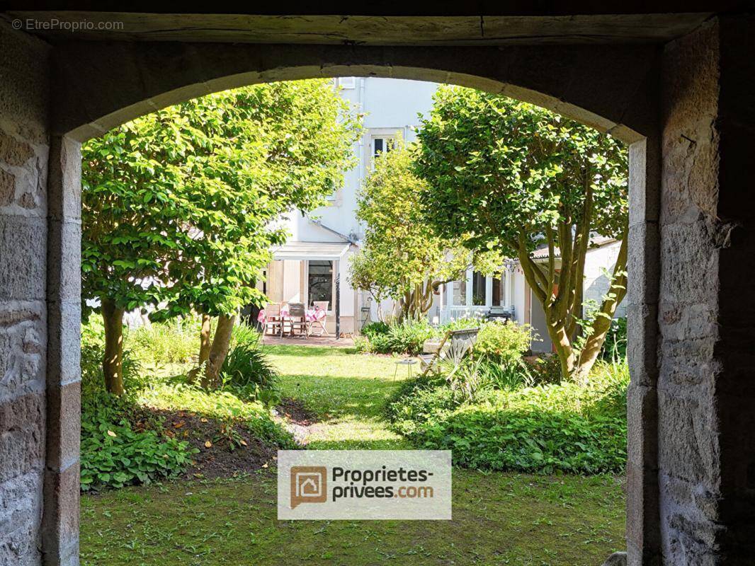 Appartement à QUIMPER
