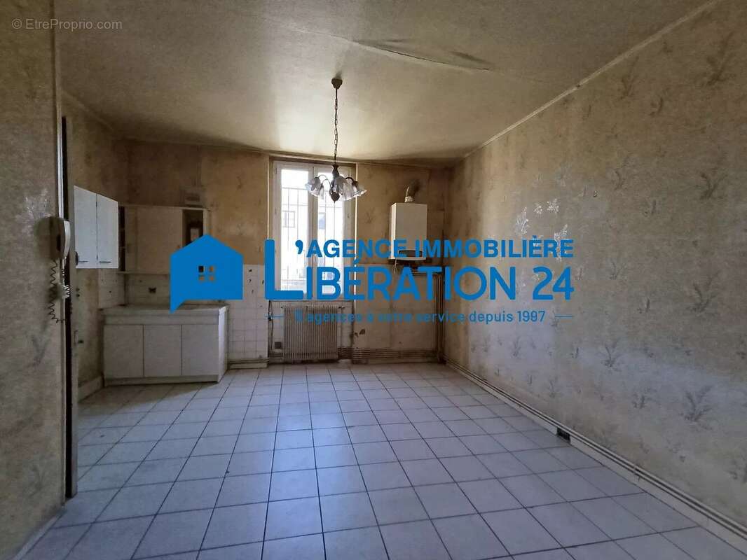 Appartement à SAINT-ETIENNE