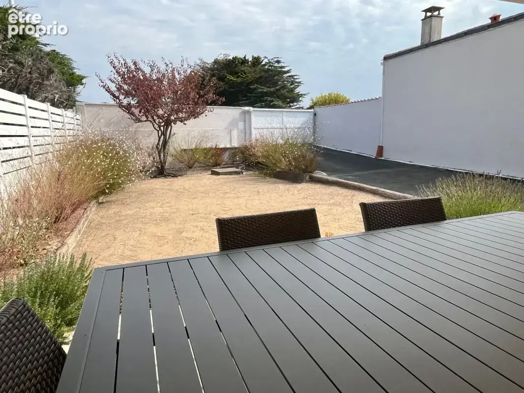 La faute sur mer (85) proche ocean villa plain pied avec 2 locatifs saisonniers independants sur 400m² - photo 2