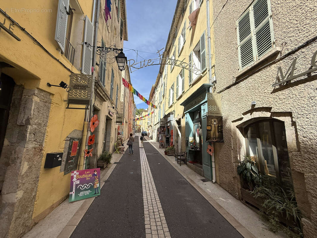 Appartement à HYERES