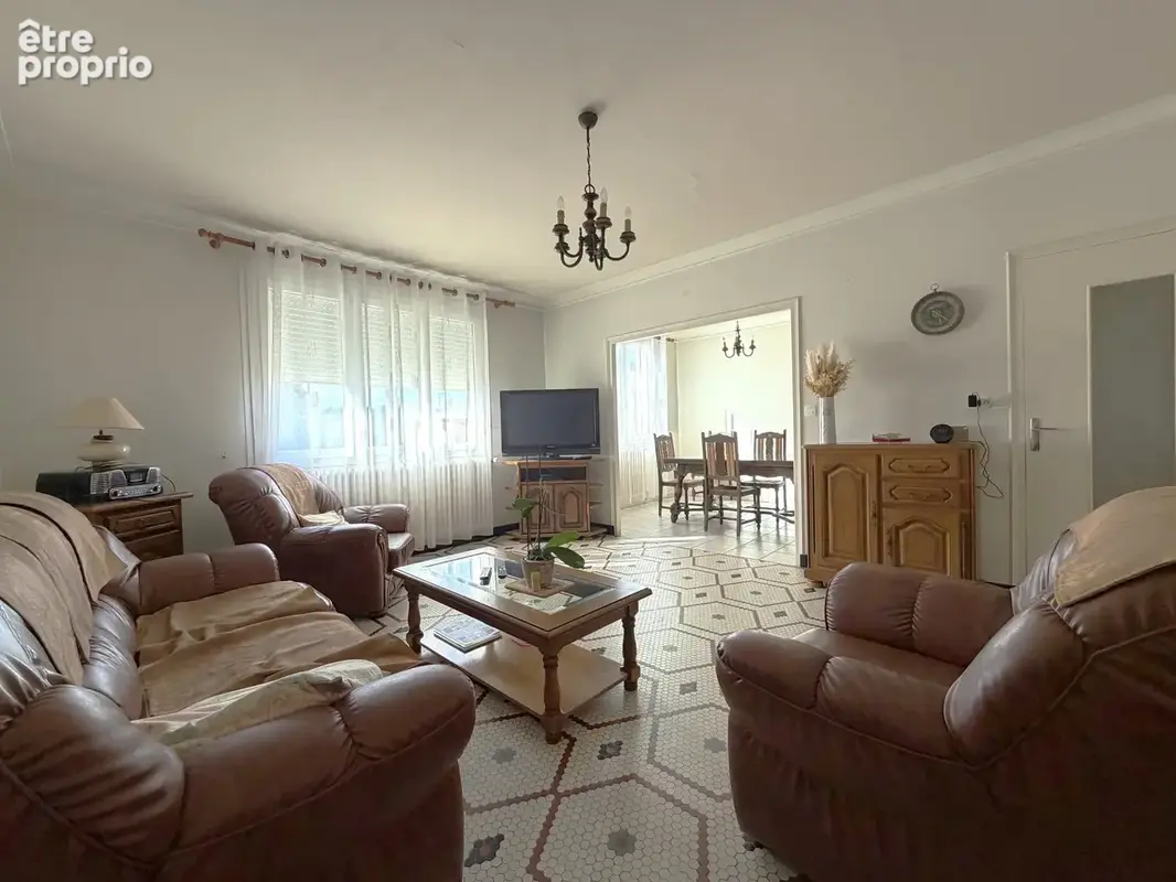 Entre AIZENAY et CHALLANS, maison 4 chambres sur 1432 m2 de terrain - photo 2