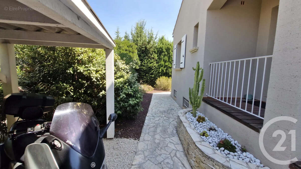 Maison 143 m² à Six-Fours-Les-Plages  - photo 6