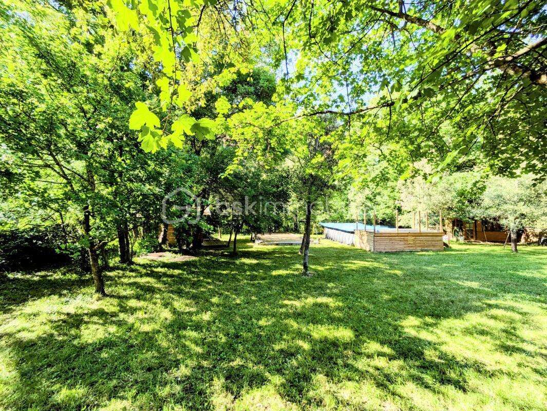 Maison à ENTRECASTEAUX