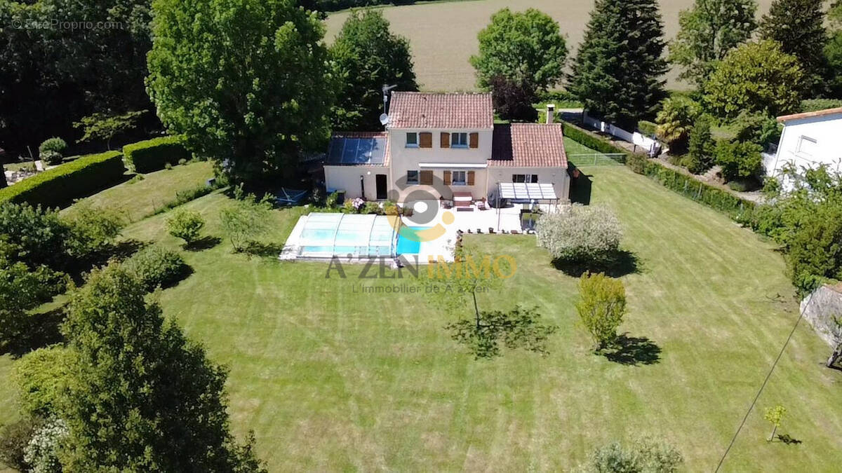 Maison à LE TALLUD
