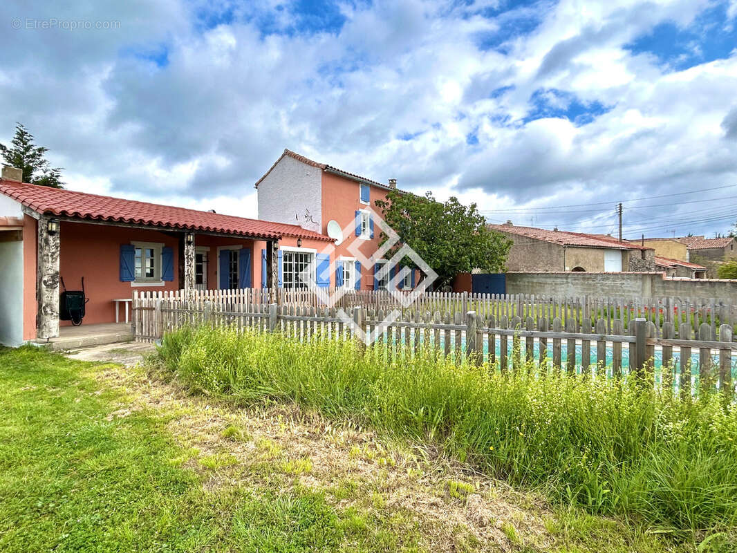 Maison de caractère avec piscine et panorama - photo 17