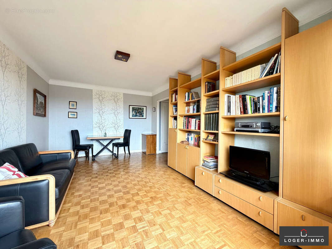 Appartement à LE PERREUX-SUR-MARNE