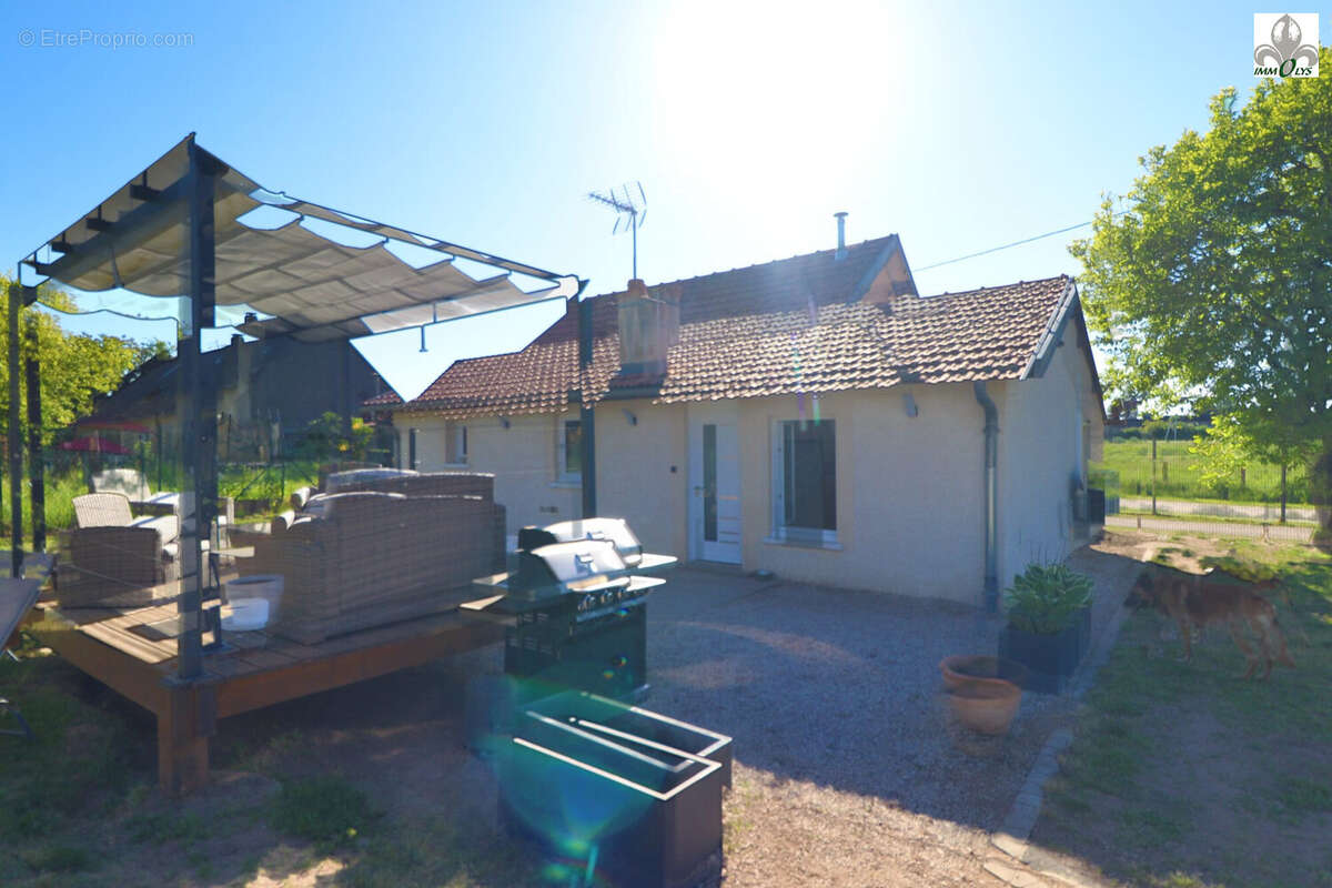 Maison à LABRUYERE