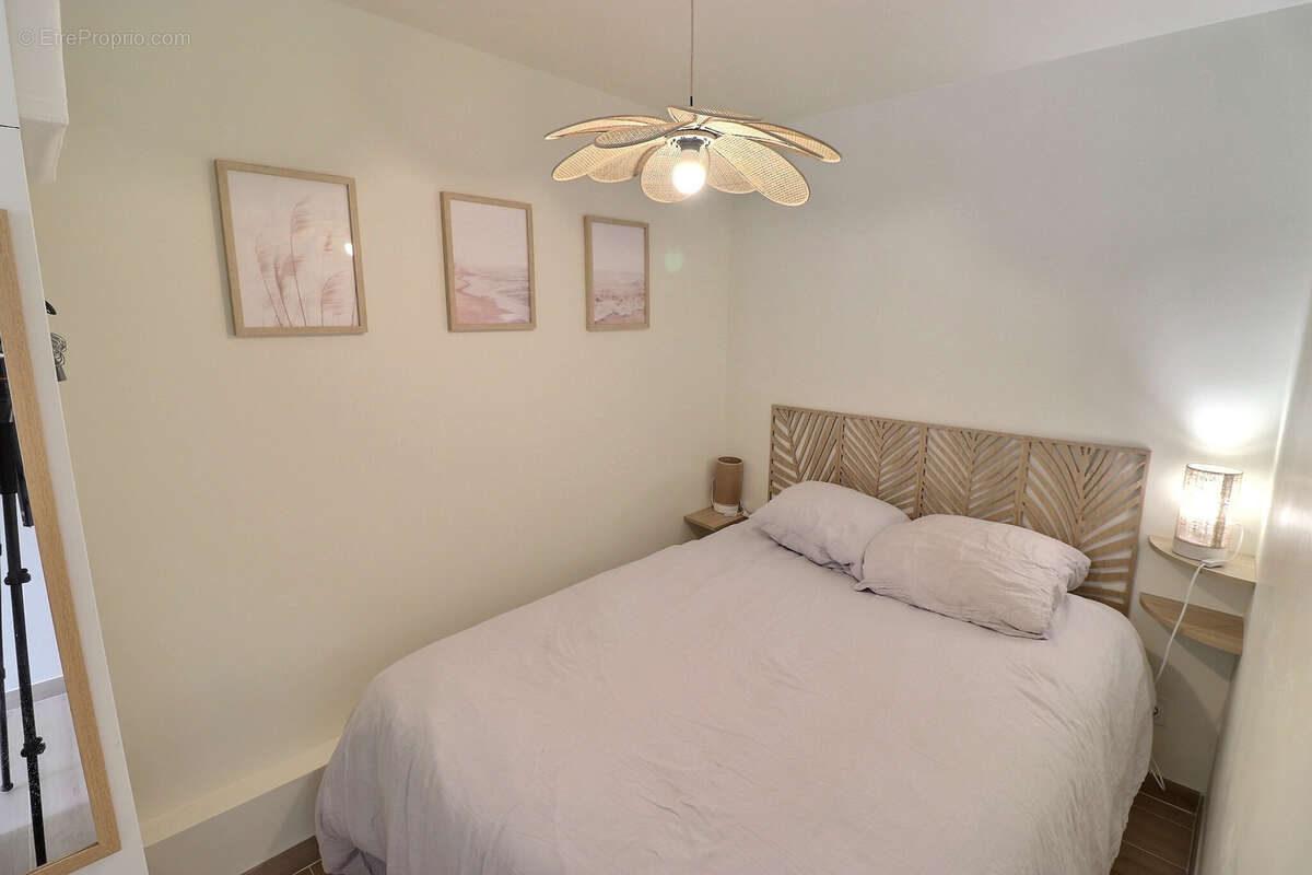 À vendre - superbe T1 bis rénové, clé en main, à deux pas du port et de la plage ! - photo 6
