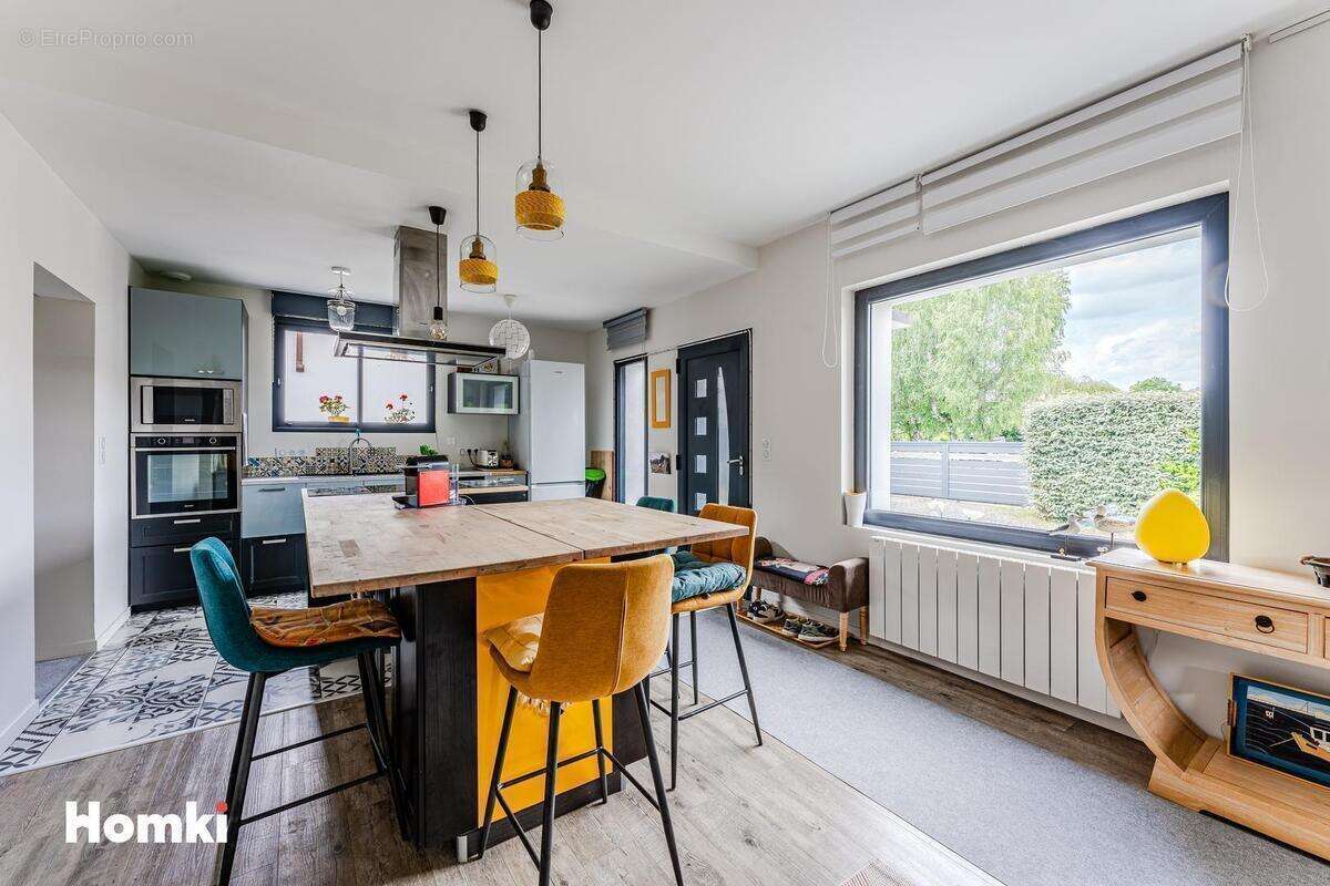 Maison à PARENTIS-EN-BORN