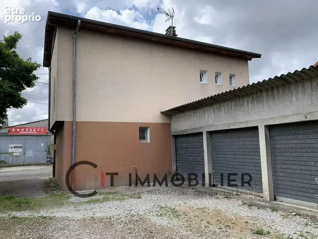 Maison 85 m² à La Tour-Du-Pin  - photo 2