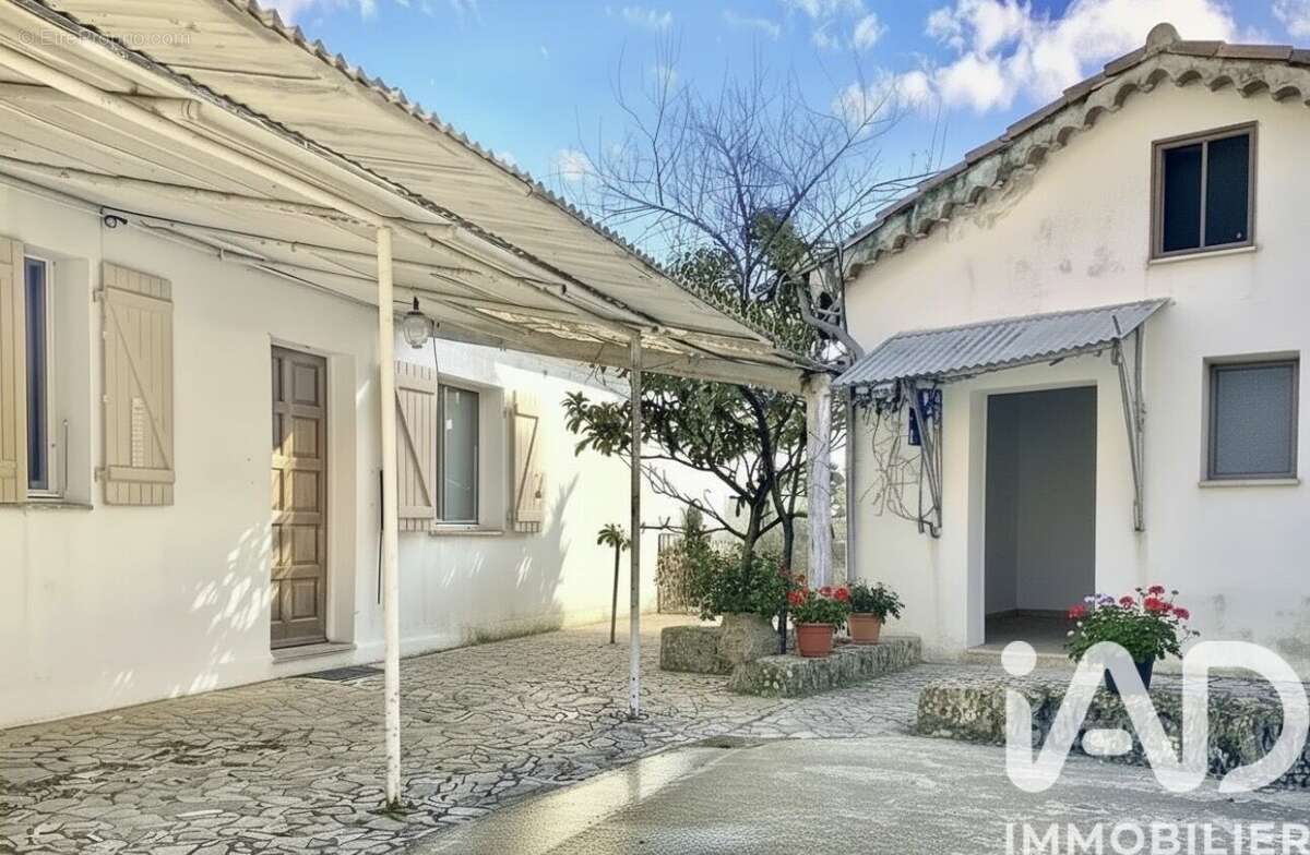 Maison 125 m² à Luceram  - photo 2