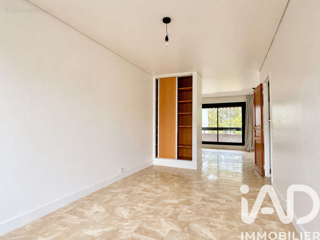 Photo 9 - Appartement à LE COUDRAY-MONTCEAUX