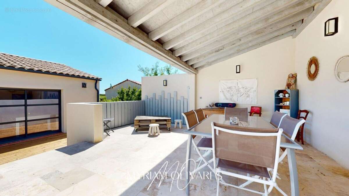 Exclusivite ! aragon ! villa 6 pièce(s) 202 m2 avec piscine et vue  exceptionnelle ! - photo 7