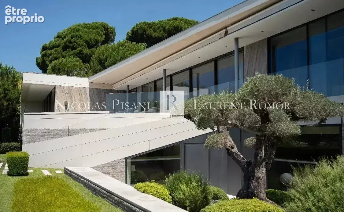 Propriete exceptionnelle - cap d'antibes - vue mer - piscine - terrain - photo 2