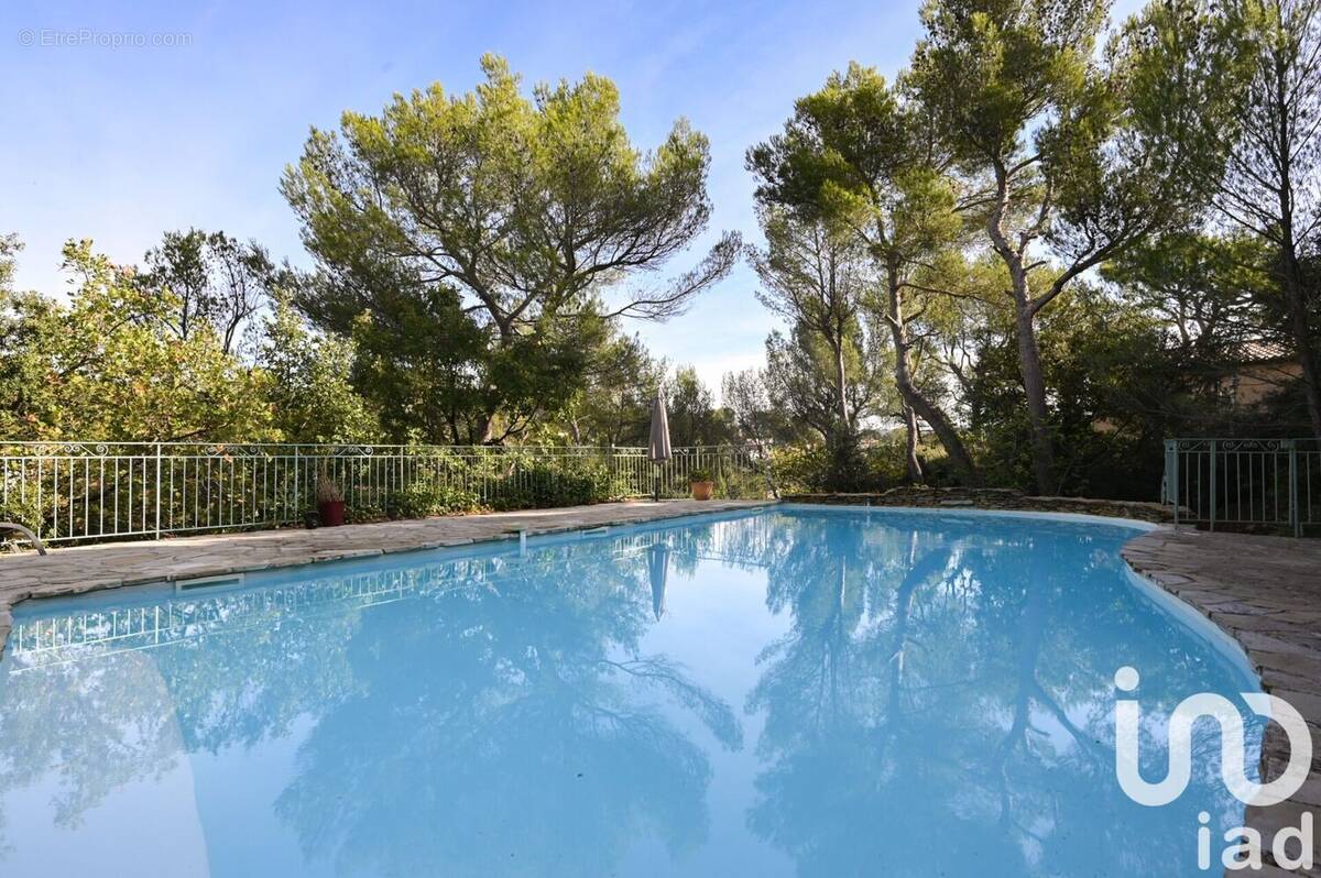 Photo 1 - Maison à PEYPIN