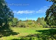 Terrain à SAINT-ASTIER