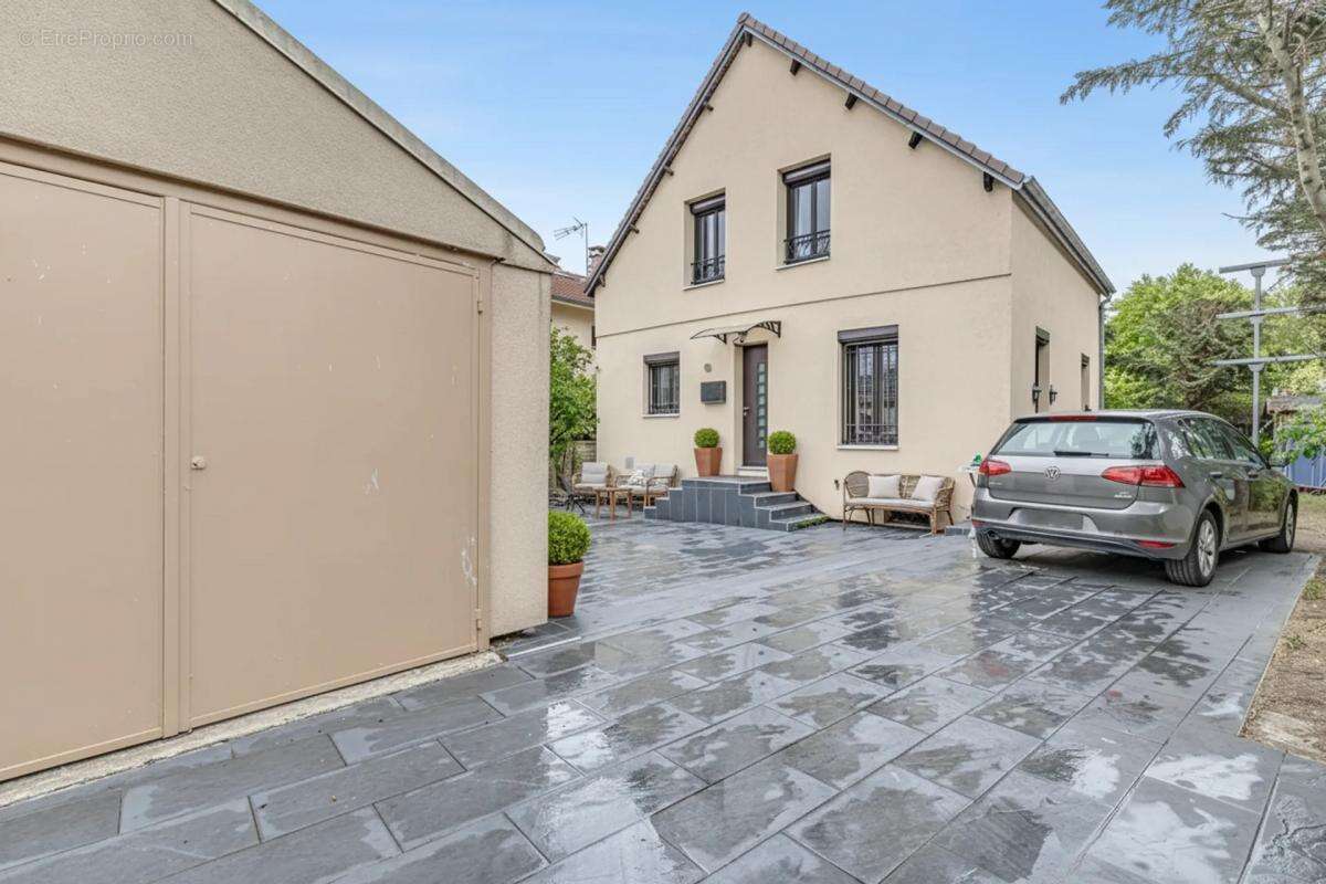 Maison à ROMAINVILLE