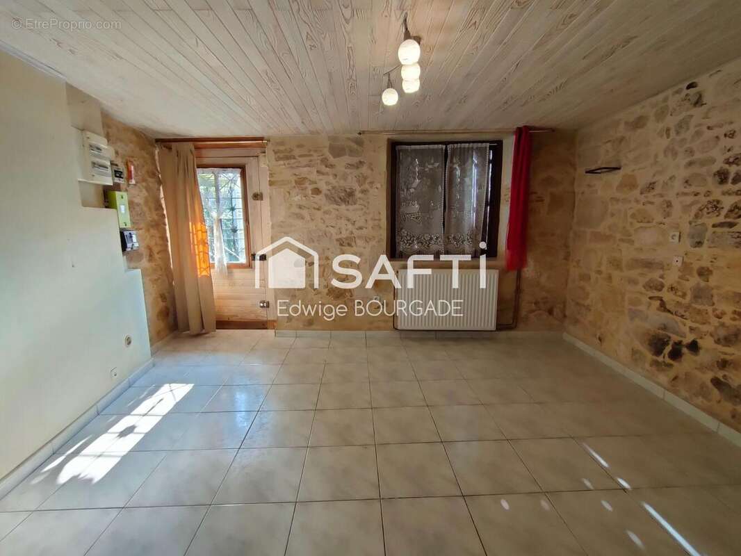 Photo 2 - Maison à FUMEL