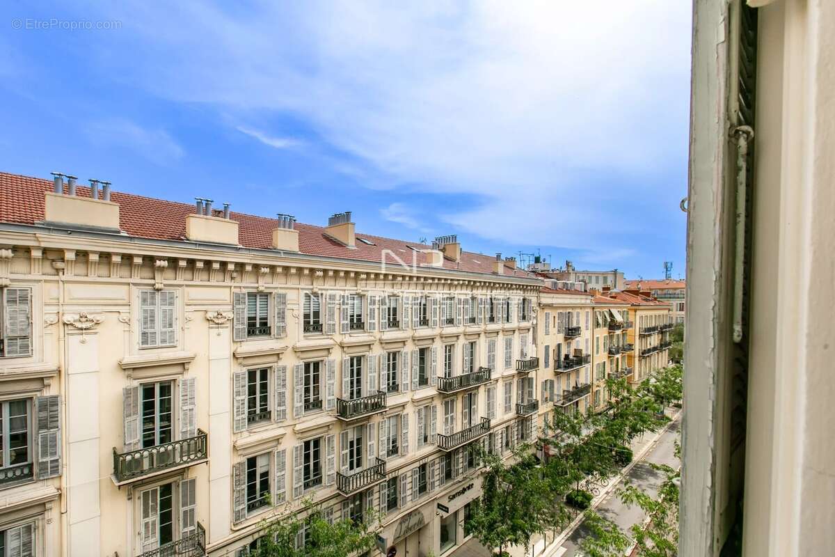 Nice Carré d'Or, splendide 4 pièces rénové et climatisé en dernier étage - photo 8