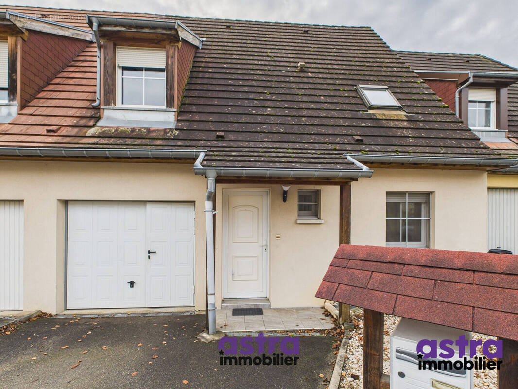 Maison à ROPPENTZWILLER