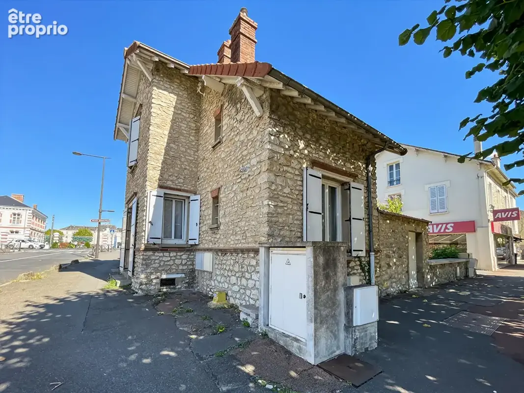 Maison à MELUN
