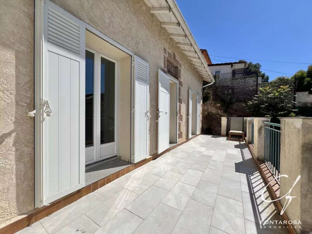 Maison à SAINT-RAPHAEL