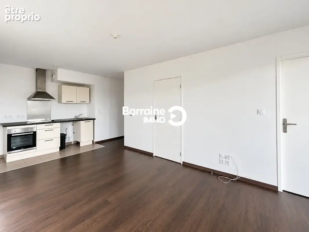 Exclusivité a vendre brest capucins appartement t2 41,33 m² balcon 24 m² parking privé cave - photo 4