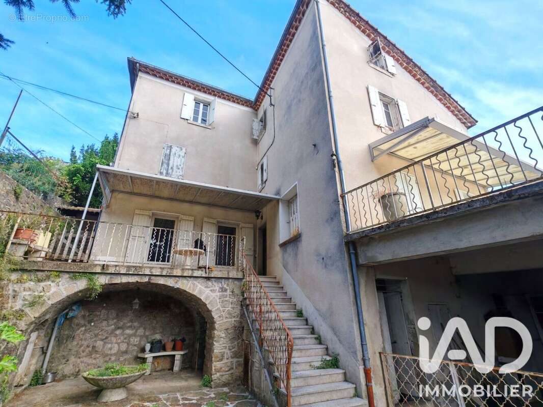 Maison 192 m² à Largentiere  - photo 6