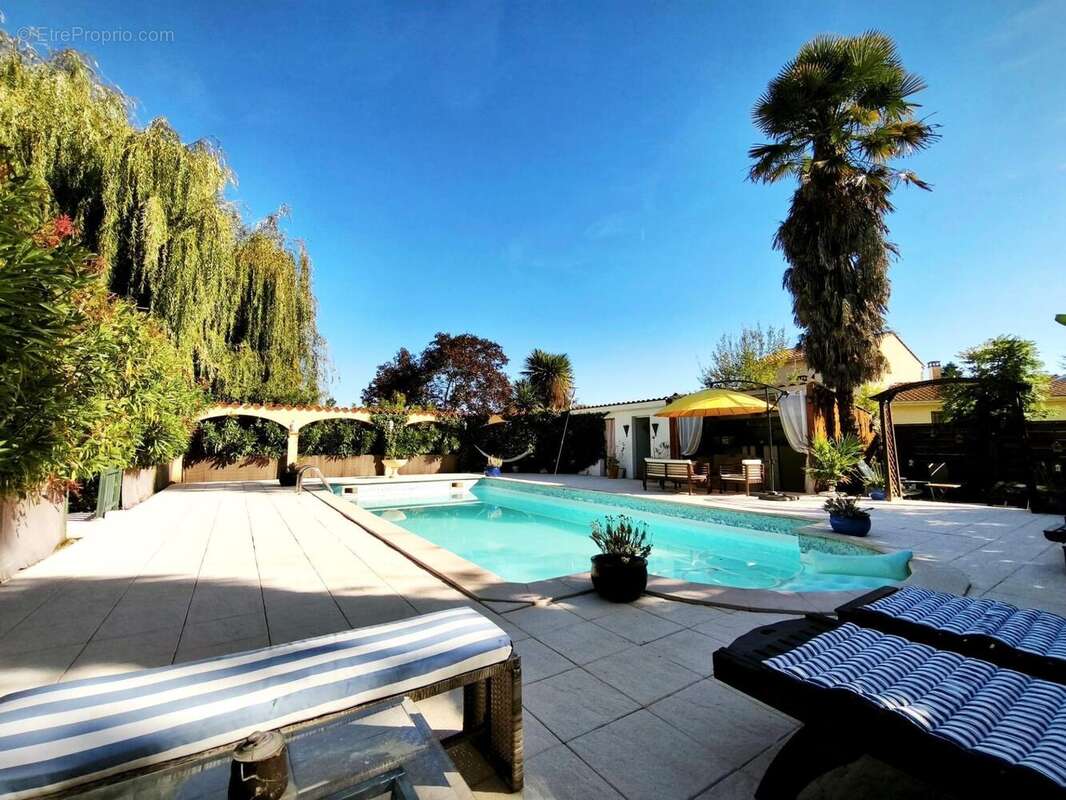 Maison 195 m² à Rieux-De-Pelleport  - photo 2