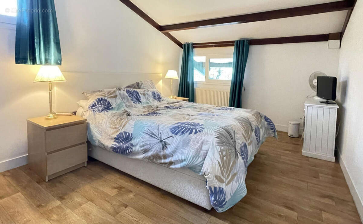 CHAMBRE - Maison à CHABRAC