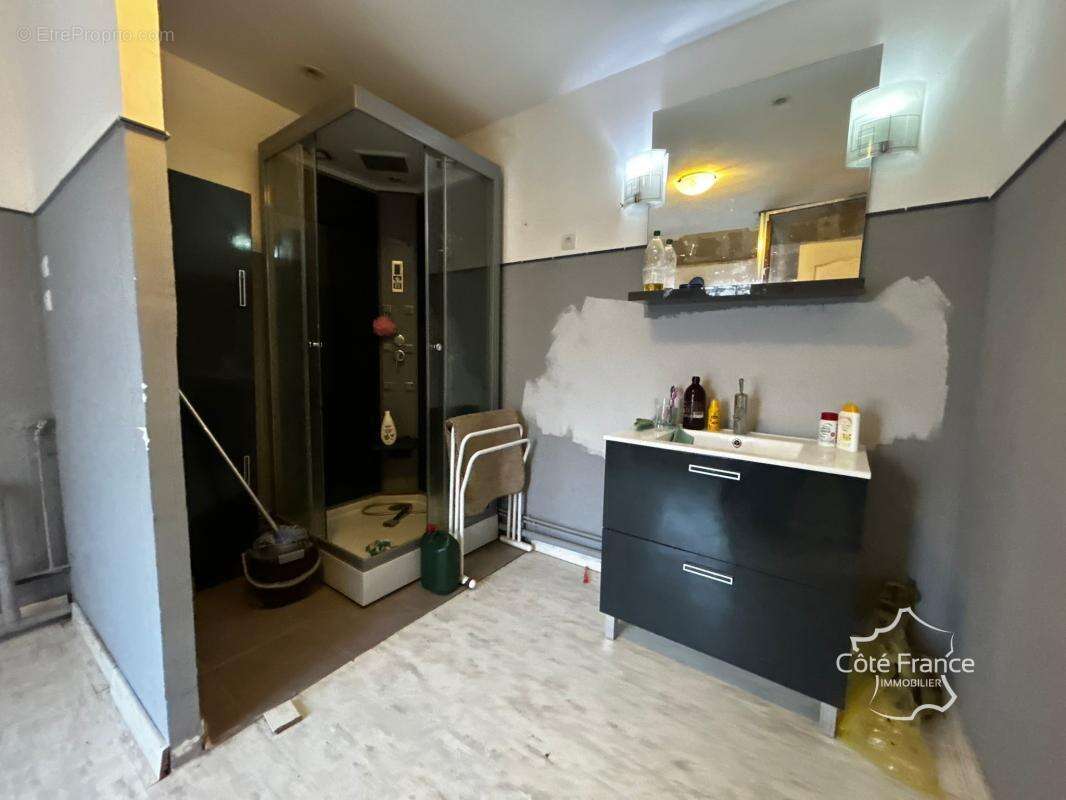 Appartement à VILLENEUVE-L'ARCHEVEQUE