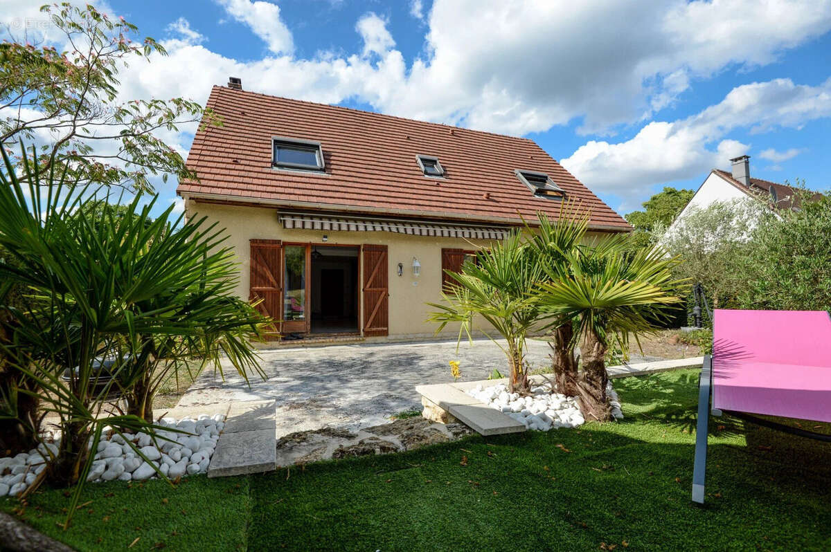 Maison à SAINT-FARGEAU-PONTHIERRY