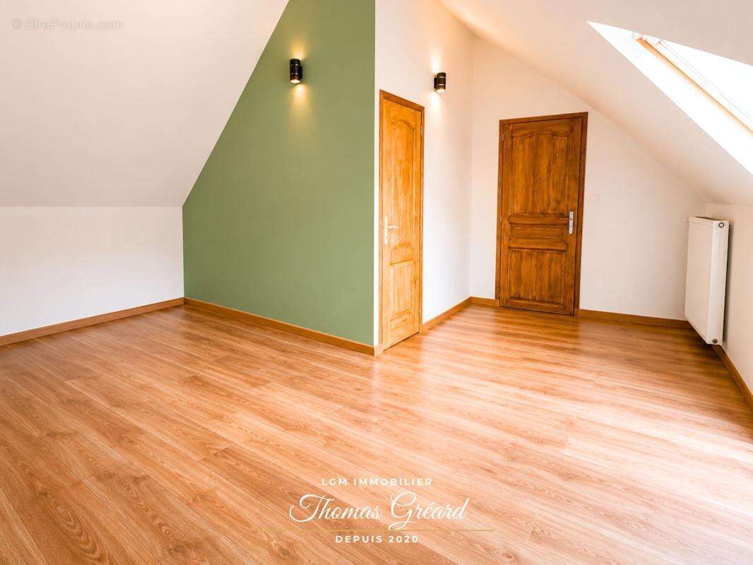 Longère rénovée 175 m² avec 4 chambres, grange et DPE B - Secteur Binas - 20 min de Châteaudun - photo 9
