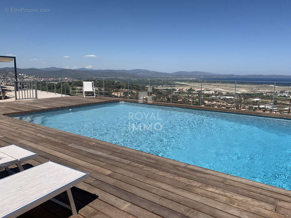 Maison à HYERES