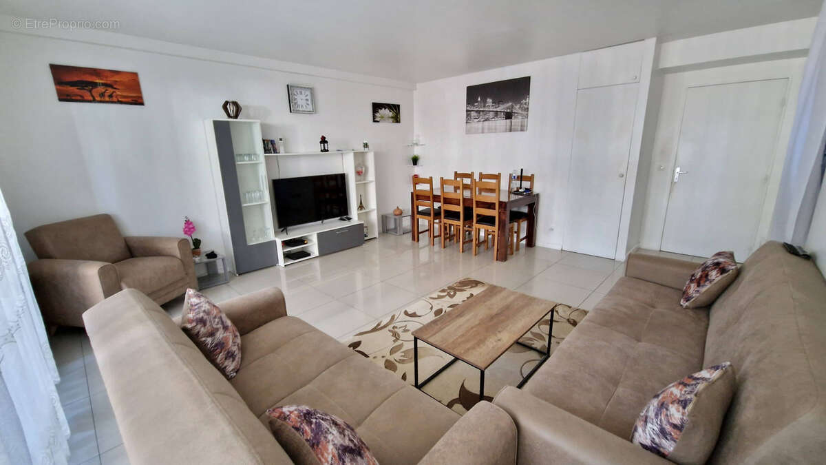 Appartement à TREMBLAY-EN-FRANCE