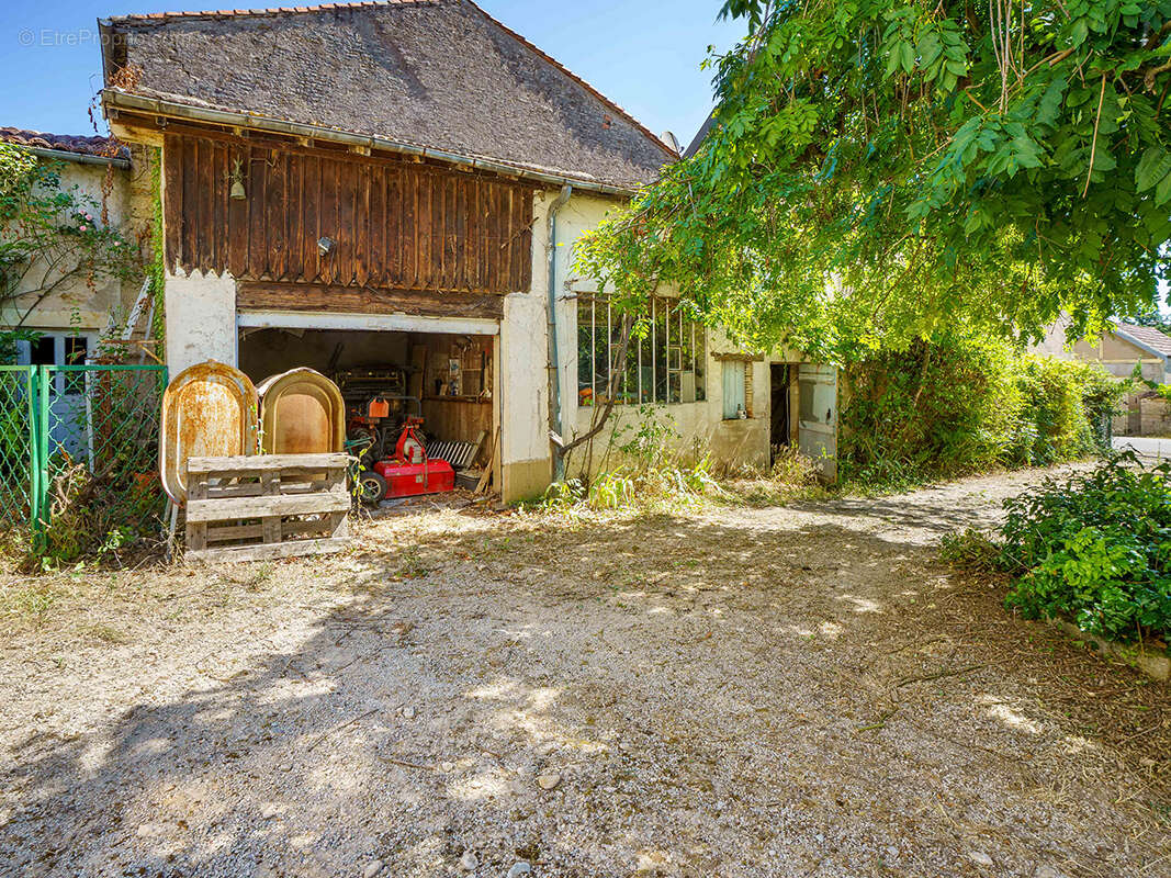 Maison Viré 7 pièces 355 m2 - photo 12