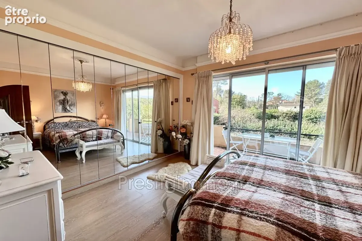 Maison 8 pièces 270 m² à vendre à Roquefort-Les-Pins (06330) - photo 7