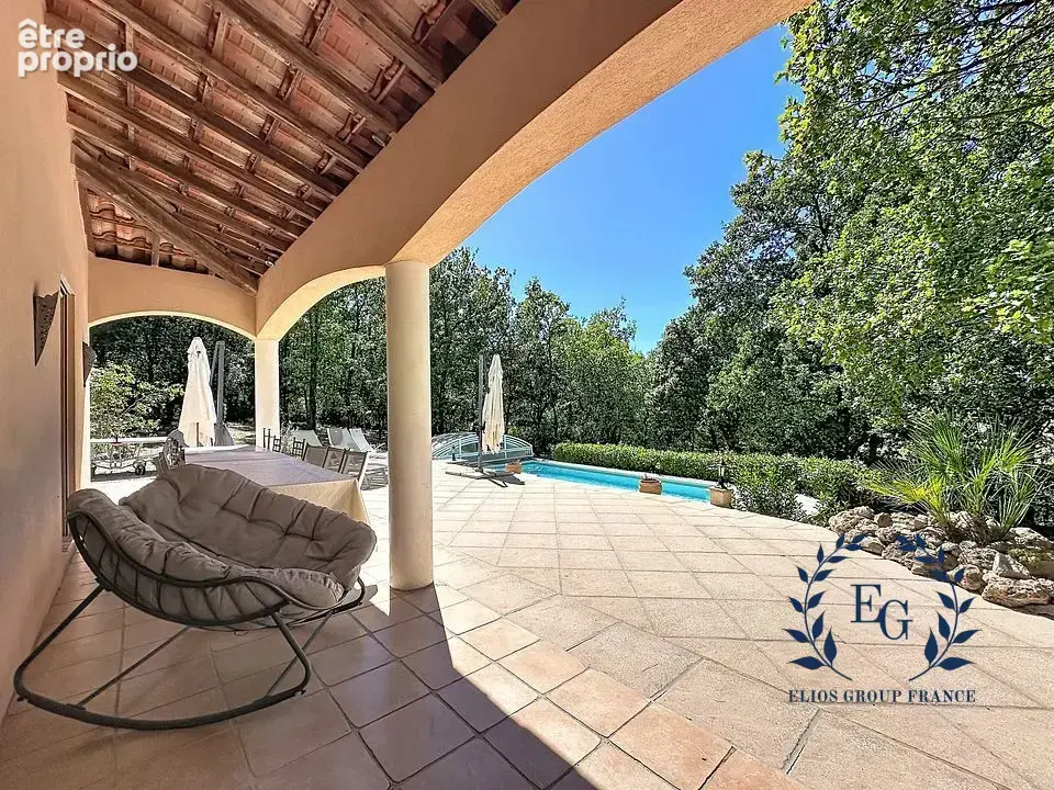 Maison 145 m² à Besse-Sur-Issole  - photo 1