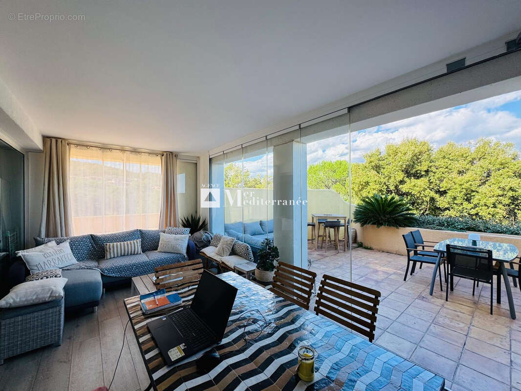Appartement à GRIMAUD