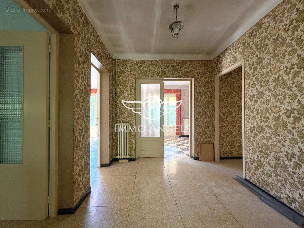 Maison à SAINT-GENIES-DE-FONTEDIT