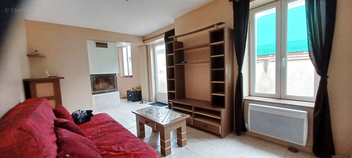 Maison à SAINT-MENOUX