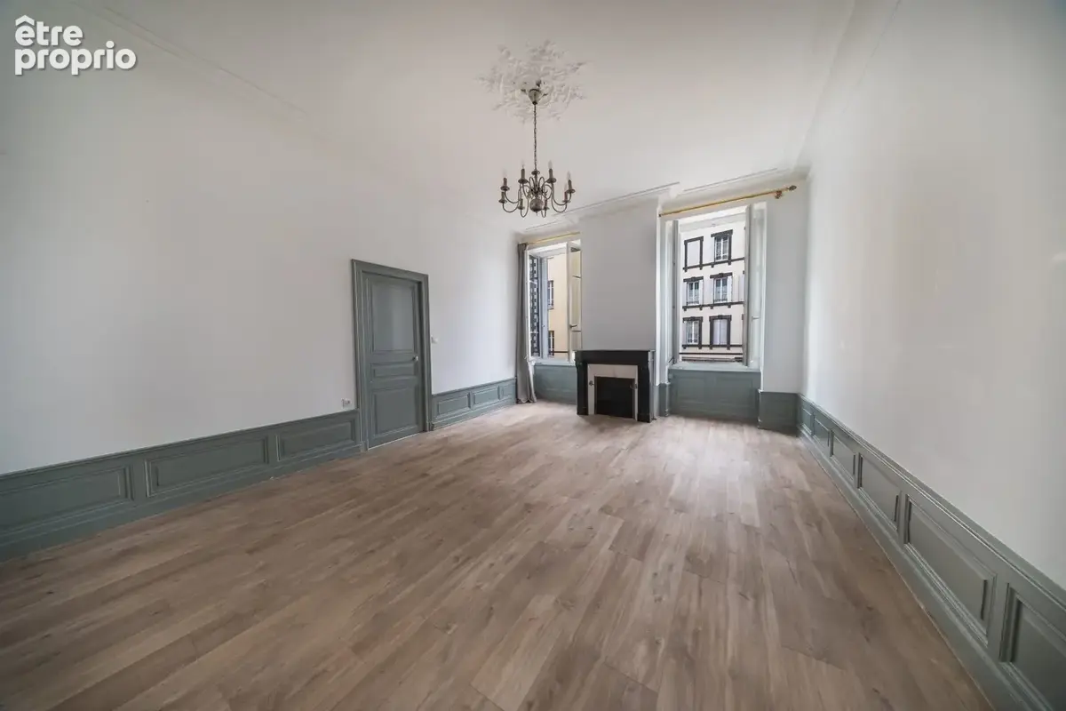 Appartement 4 pièces 96 m² à vendre à Clermont-Ferrand (63000) - photo 2