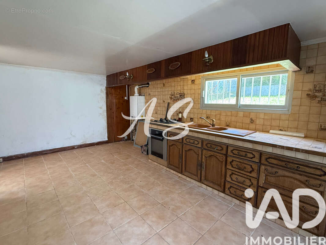 Photo 2 - Maison à VERRIERES-LE-BUISSON