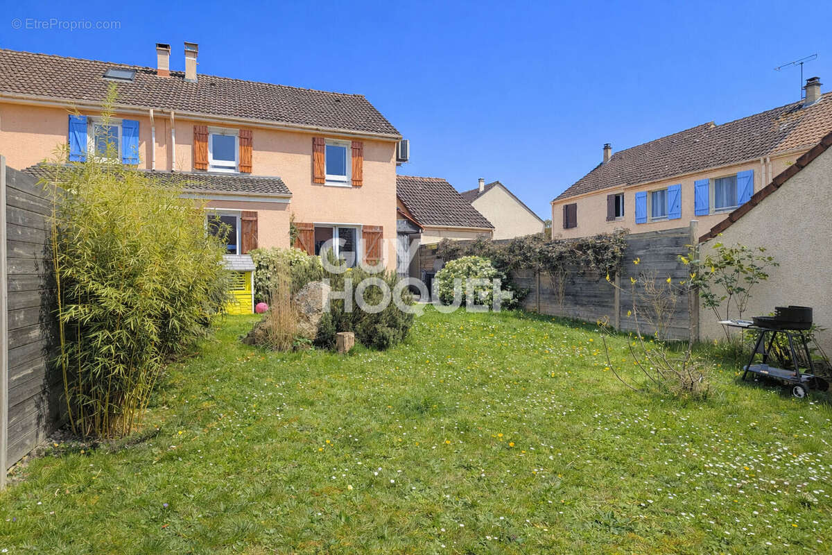 Maison à AUBERGENVILLE