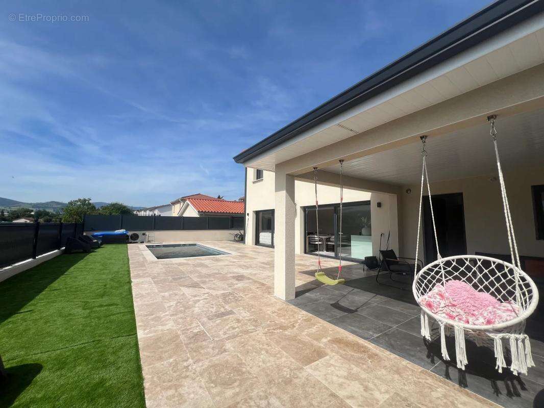 Maison à LA GRAND-CROIX