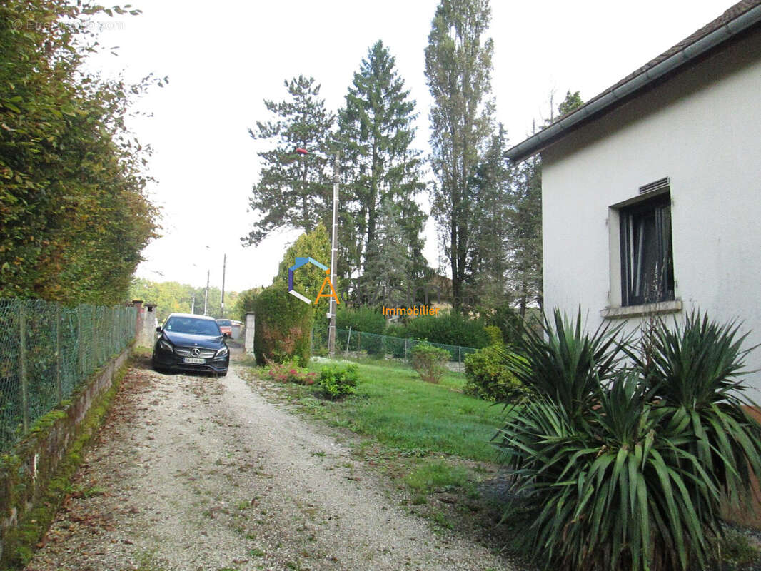 Maison à CLAIREGOUTTE